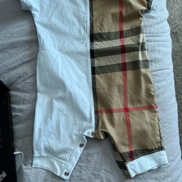 Burberry Checked Playsuit - Picture 5 of 5